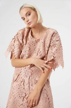 Heimstone Wallace T-shirt In Dust Lace Shop Woman