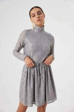 Heimstone SALES Come Top In Zinc Lace