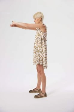 Heimstone Kaya Dress In White XXL Messy Dots